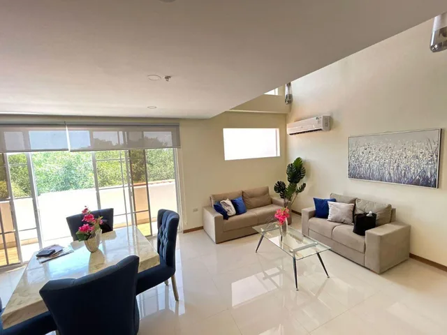 Vendo Moderno y Amplio Loft Amoblado de Doble Altura en Torre Baro Terranostra, Guayas — imagen 5