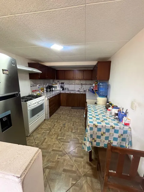 Amplia Casa Rentera de Venta Ricaurte, Sector La Raya, Azuay — imagen 5