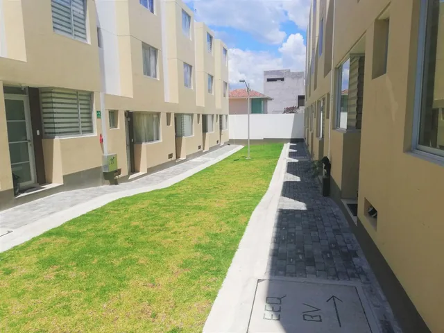 Vendo Casa de 3 Dorm. en La Morita, Tumbaco — imagen 4