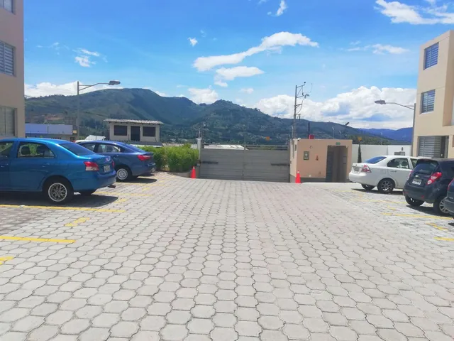 Vendo Casa de 3 Dorm. en La Morita, Tumbaco — imagen 3