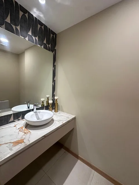 Cwu. Venta Suite con Parquadero. Piso 8 - La Carolina — imagen 4