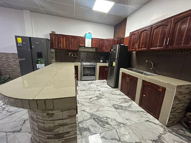 Vendo Casa Amplia en Salinas Santa Paula — imagen 4