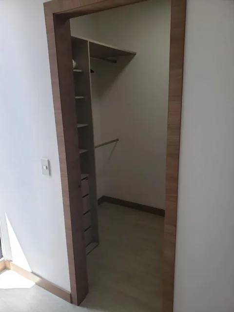 Vendo Hermoso Departamento en El Sector El Batán con Dos Amplias Balcones — imagen 4