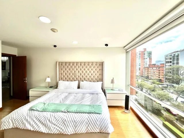 Venta de Exclusivo Departamento 3 Dorm. en La Gonzalez Suarez — imagen 2