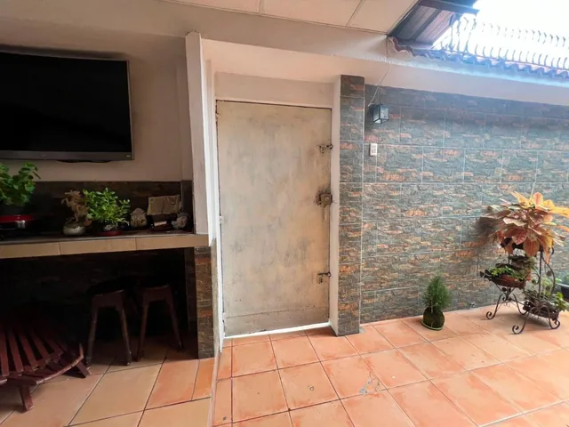 Se Vende Casa Bien Mantenida en Samanes 2, Guayas — imagen 3