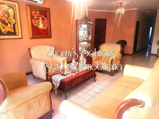 La Garzota - Venta Casa Rentera Sin Amob con 3 Suites, 1 Dpto y 2 Locales Comerc. Guayas — imagen 5