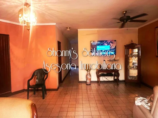 La Garzota - Venta Casa Rentera Sin Amob con 3 Suites, 1 Dpto y 2 Locales Comerc. Guayas — imagen 4