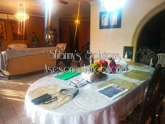 La Garzota - Venta Casa Rentera Sin Amob con 3 Suites, 1 Dpto y 2 Locales Comerc. Guayas — imagen 2