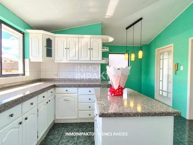 Departamento Grande en Venta La Armenia Los Chillos — imagen 2