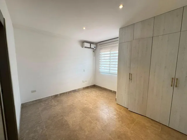 Casa en Renta y Venta en La Urbanizacion Estancias del Rio - Samborondon, Guayas — imagen 4