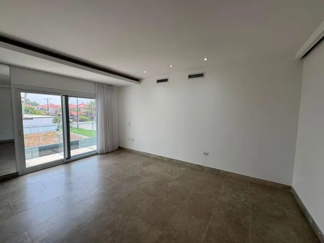 Casa en Renta y Venta en La Urbanizacion Estancias del Rio - Samborondon, Guayas — imagen 2