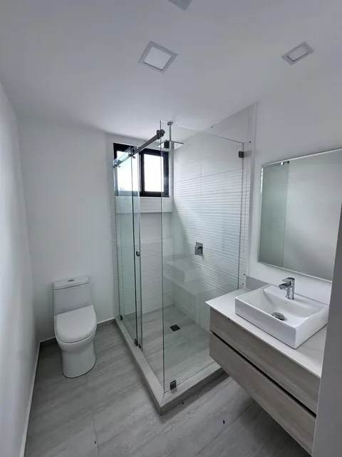 Scc. Venta Departamento 2 Dorm. con Balcón. Quito Tenis — imagen 2