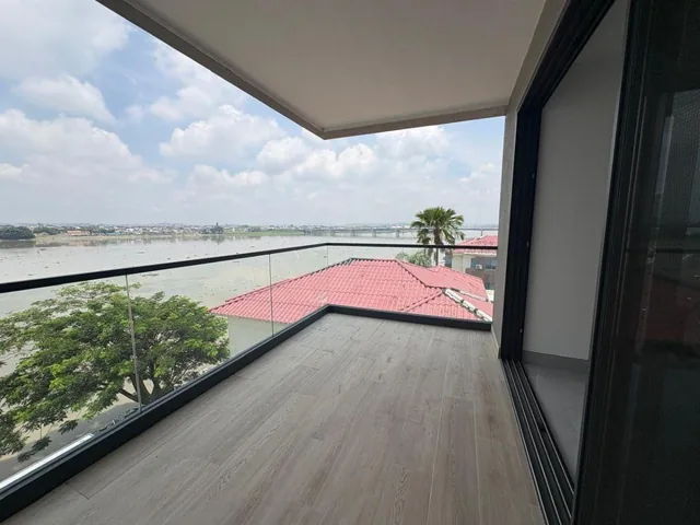 Vendo Departamento Vista Al Rio Vía Samborondon, Guayas — imagen 2