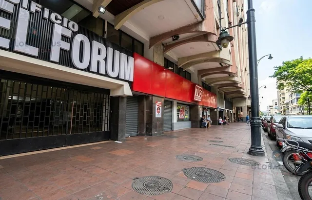 Venta de Suite Piso 6 Edificio El Forum, Centro Wyr, Guayas — imagen 3