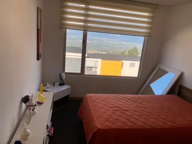 Jal. Departamento 3 Dorm. San Isidro El Inca Vista Al Volcán Cayambe — imagen 2