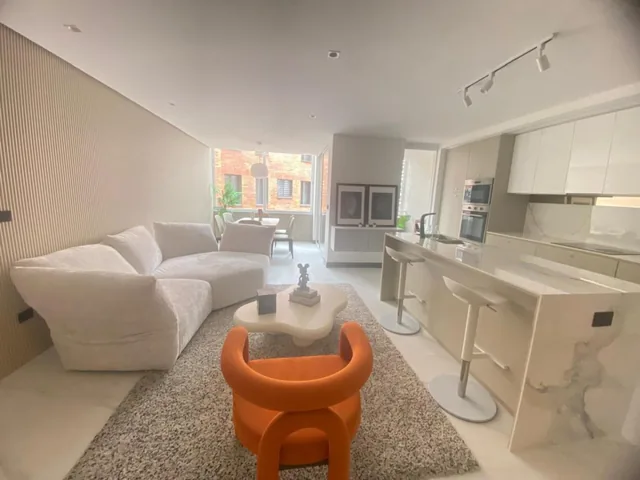 Ira Venta Suite con Balcon en González Suárez — imagen 4
