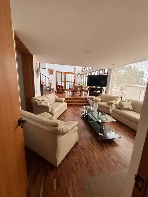 Vendo Exelente Casa Totalmente Remodelada 4 Dorm. Exelente Para Clínicas, Vivienda $420 Mil — imagen 2