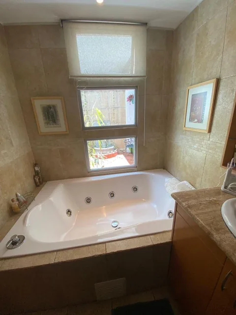 Vendo Departamento en El Sector de Monteserrin — imagen 2