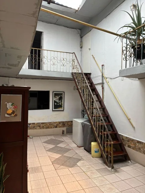 Se Vende Casa con Local Comercial Dos Puentes — imagen 3