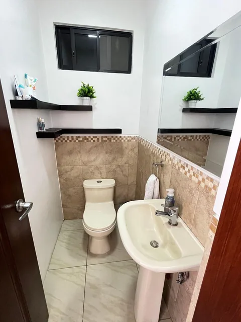 Linda y Flamante Casa en Venta en Urbanización Bosques de La Costa, Guayas — imagen 2