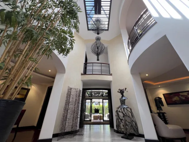 Hermosa Casa de Venta Ubicada Dentro de La Exclusiva Urbanización Rancho San Francisco — imagen 3