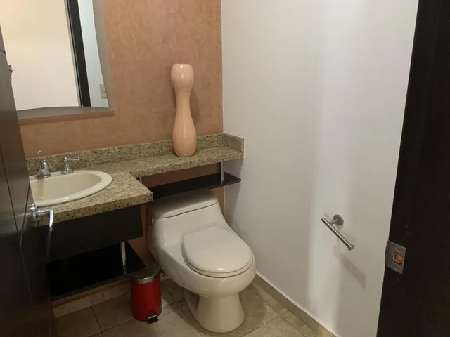 Hermoso Departamento Amueblado, república del Salvador, balcones, Vista, Iluminado — imagen 2
