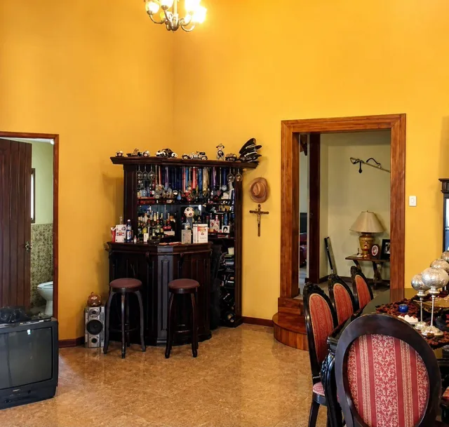 Casa de 770 m² con 3 Dorm. Venta Mitad del Mundo — imagen 4