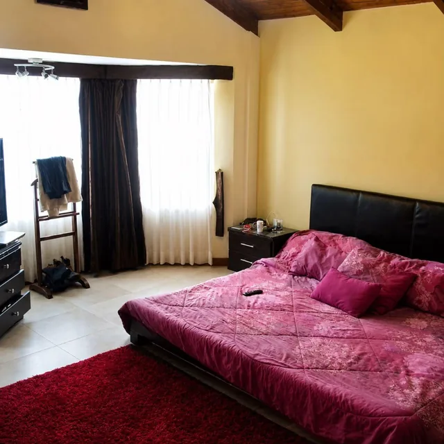 Casa de 770 m² con 3 Dorm. Venta Mitad del Mundo — imagen 3