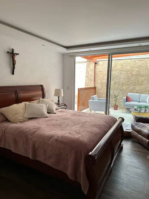 Moderno Departamento Céntrico con Terrazas - Cumbaya — imagen 3