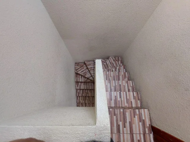 Casa de 2 Pisos + Terraza, El Conde 3 — imagen 3