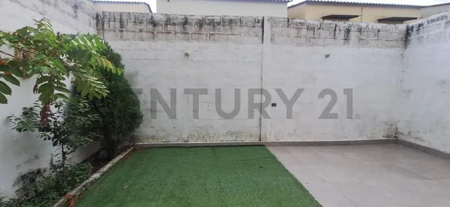 Venta de Casa en Villa Italia Etapa Canaria, Guayas — imagen 2