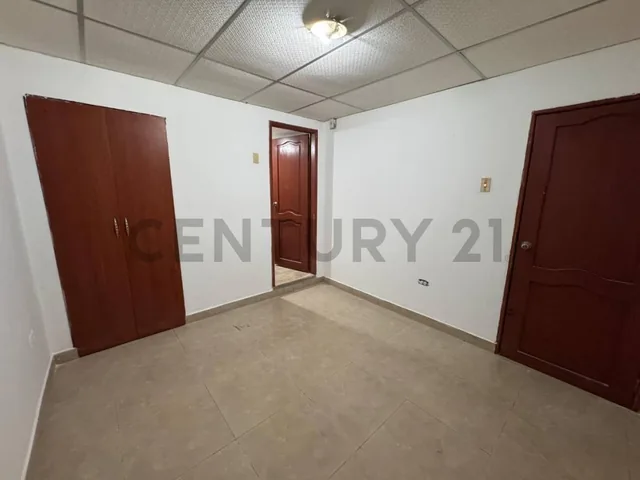 Casa en Venta en Urb. Villa España, Guayas — imagen 2