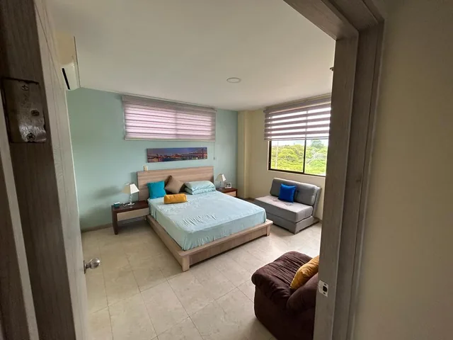 Departamento de 165 m² con 3 Habitaciones en Venta Sur de Playas, Guayas — imagen 5