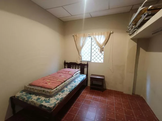 Vendo Acogedora Casa a 2 Calles de La Av Principal Salinas $55.000 — imagen 4