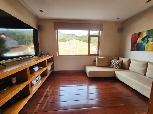 Sector Muñecas de Piedra Preciosa Casa en Venta, Azuay — imagen 5