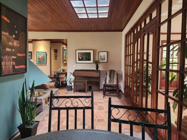 En San Joaquín Casa Tipo Villa en Venta Sector Tenis Club, Azuay — imagen 5