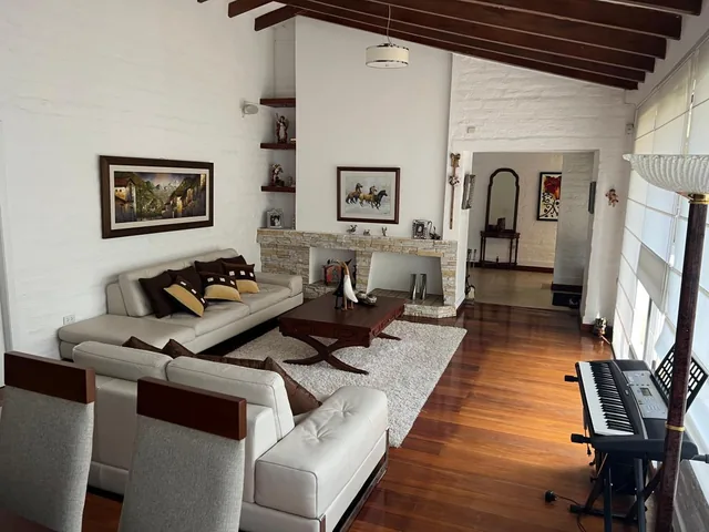 Cumbaya Casa de Venta o Alquiler en Urbanizacion Privada Sector Reservorio — imagen 4