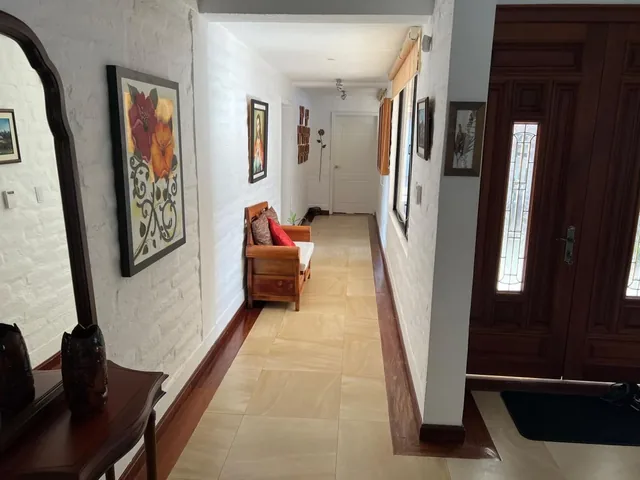 Cumbaya Casa de Venta o Alquiler en Urbanizacion Privada Sector Reservorio — imagen 2