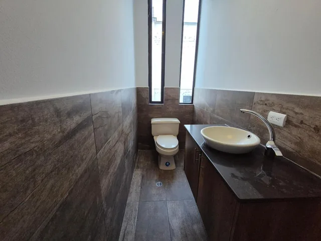 Se Vende Hermosa Casa 145 m² Independiente – Cashapamba — imagen 2