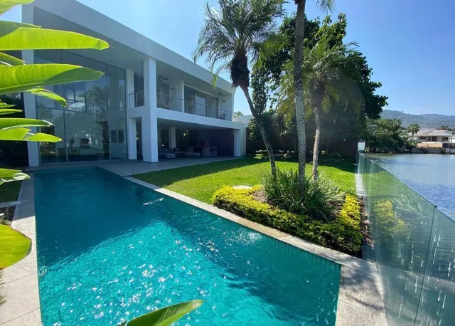 Laguna Club Moderna Casa en Alquiler y Venta con Piscina, 4 Dorm., Guayas — imagen 4