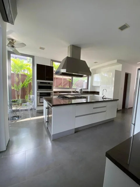 Laguna Club Moderna Casa en Alquiler y Venta con Piscina, 4 Dorm., Guayas — imagen 2