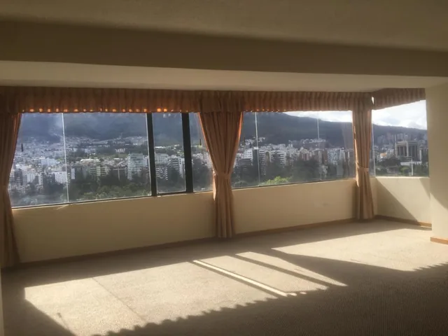Penthouse Triplex en Av Los Shyris Frente Al Parque La Carolina — imagen 5
