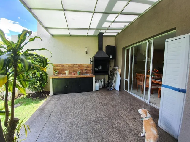 Venta Casa de Lujo en Cumbayá Sector Lumbisí urbanización Santa Elena de Oportunidad $350.000 — imagen 4