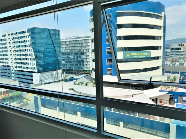 Vendo Exclusivo Penthouse en Elite Building, 2 Pisos, 4 Dorm./3 Parqueos, 642 m², Guayas — imagen 4