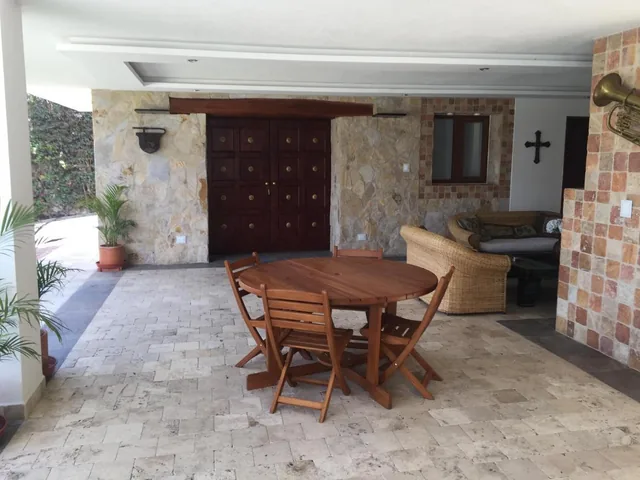 Cumbaya Casa de Venta Remodelada en Urbanizacion Exclusiva Sector Colegio Menor — imagen 4