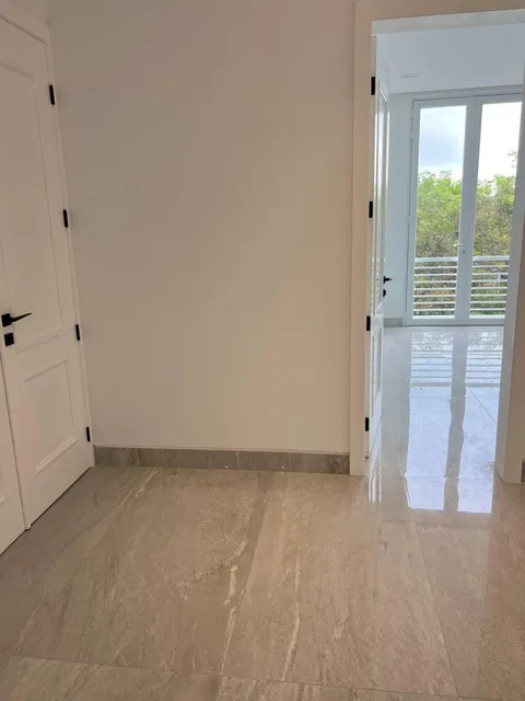 Nuevo Proyecto en Plaza Lagos, Samborondon $970.000, Guayas — imagen 4
