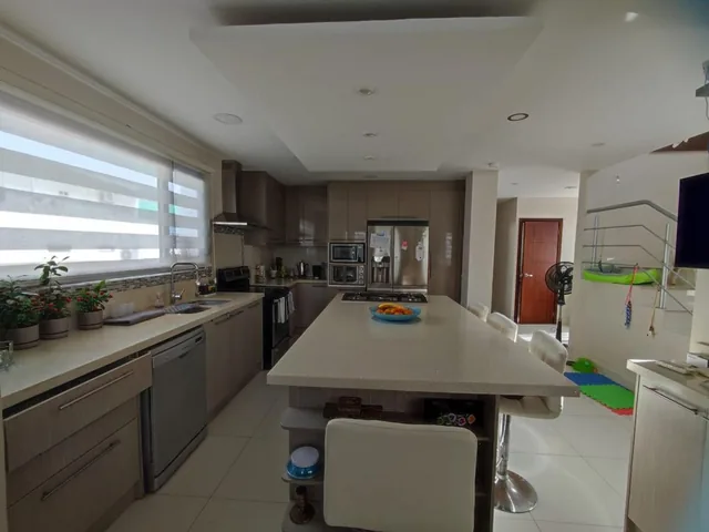 Casa en Urbanización de Venta en Manta Zona Sur, Manabí — imagen 2