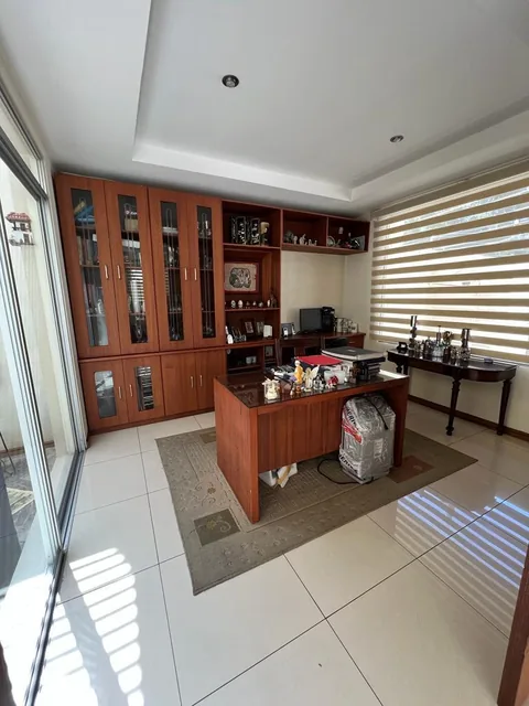 Urbanización El Condado, Se Vende Casa — imagen 5