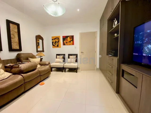 Vendo Departamento Remodelado Olivos 2 Primer Piso 3 Dorm. 218 m² Área Social 2 Parqueos Balcon, Guayas — imagen 3