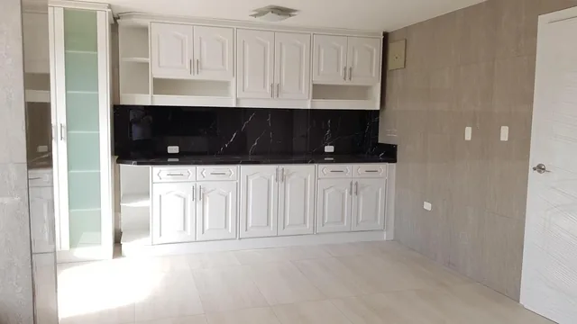 Vendo - Amplia Casa Remodelada - 4 Habitaciones - Los Chillos - Capelo — imagen 5